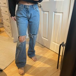 Levi’s distressed boyfriend jeans